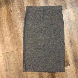 🎀 DIVIDED H&M Midi Pencil Skirt 💗